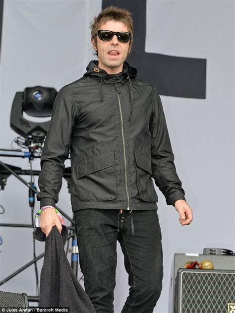 liam gallagher black jeans.